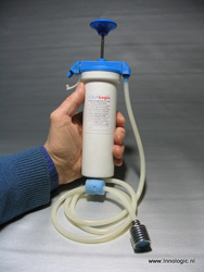 AQUA Logic Travel Mate