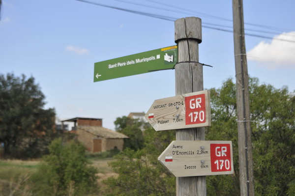 Gemoedelijk wandelen in de vallei van Llobreg&oacute;s rivier