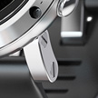 De strap is bijzonder comfortable dankzij ontwerp en materiaal.