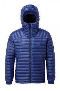 Rab Microlight Summit Jacket bespaart op gewicht, niet op functionaliteit