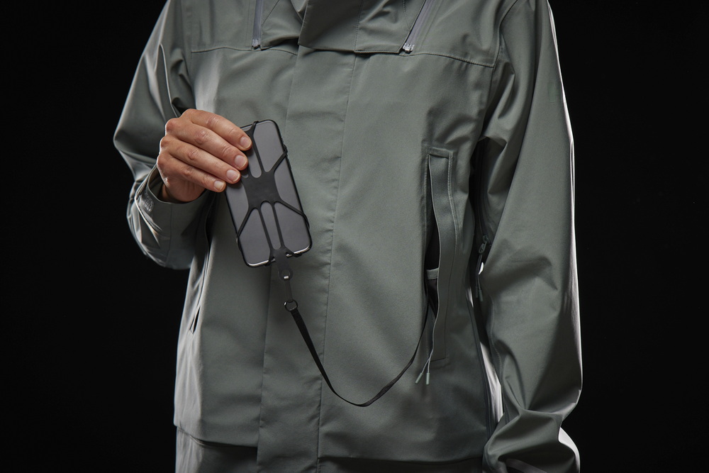Helly Hansens nieuwe regenkleding biedt stadsforenzen stijlvolle bescherming
