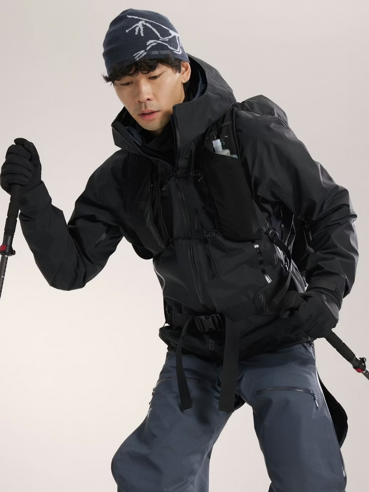 Arc'teryx vernieuwt Beta SV voor extreme alpiene omstandigheden