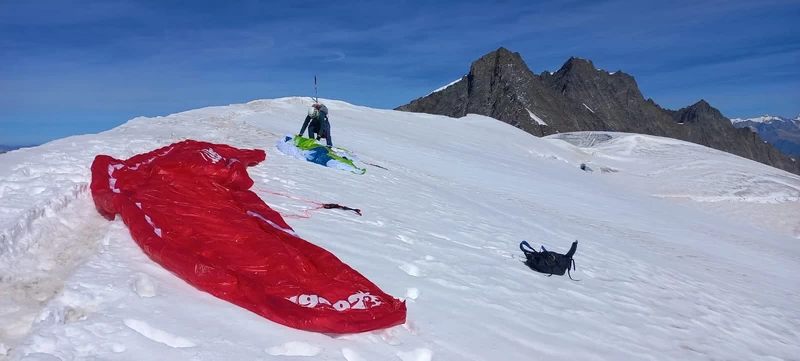 Is paragliding de oplossing voor een leven lang happy hiking?
