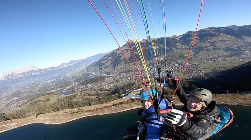 Is paragliding de oplossing voor een leven lang happy hiking?